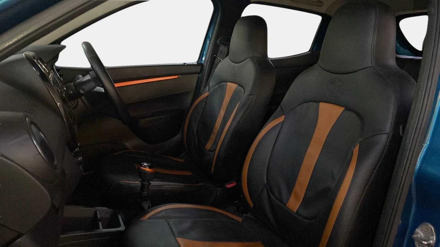 2021 Renault Kwid CLIMBER 1.0 (O), Petrol, Manual, 12,145 km, Right Side Front Door Cabin