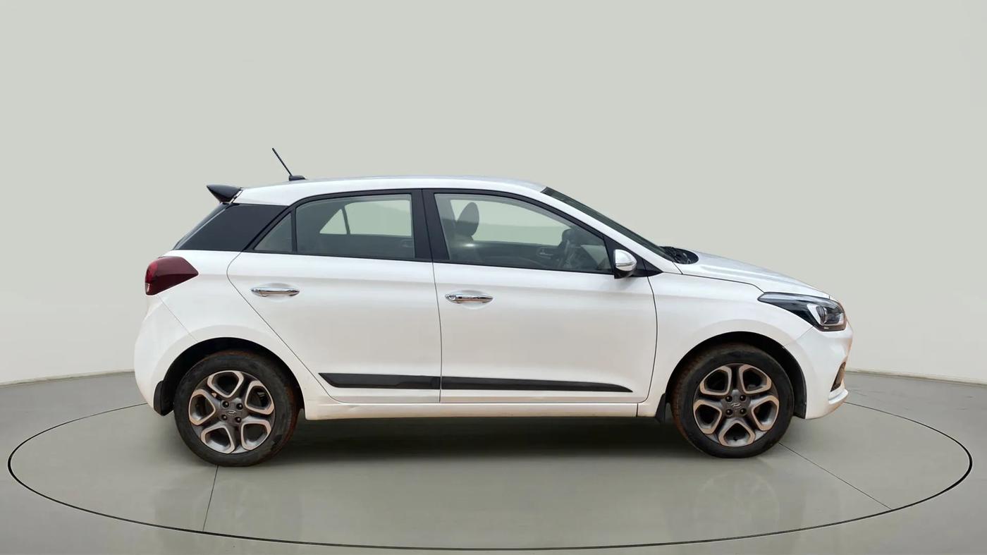 2019 Hyundai Elite i20 ASTA 1.4 CRDI (O), Diesel, Manual, 32,332 km, Right Side View