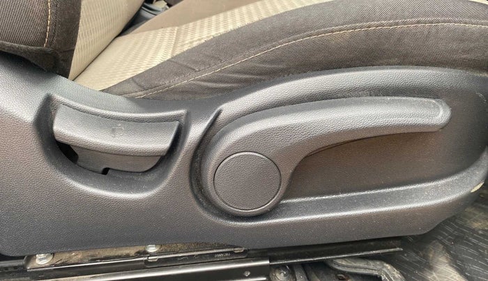 2019 Hyundai Elite i20 ASTA 1.4 CRDI (O), Diesel, Manual, 32,332 km, Driver Side Adjustment Panel