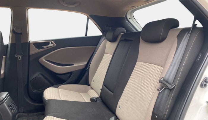 2019 Hyundai Elite i20 ASTA 1.4 CRDI (O), Diesel, Manual, 32,332 km, Right Side Rear Door Cabin