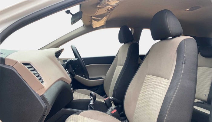 2019 Hyundai Elite i20 ASTA 1.4 CRDI (O), Diesel, Manual, 32,332 km, Right Side Front Door Cabin