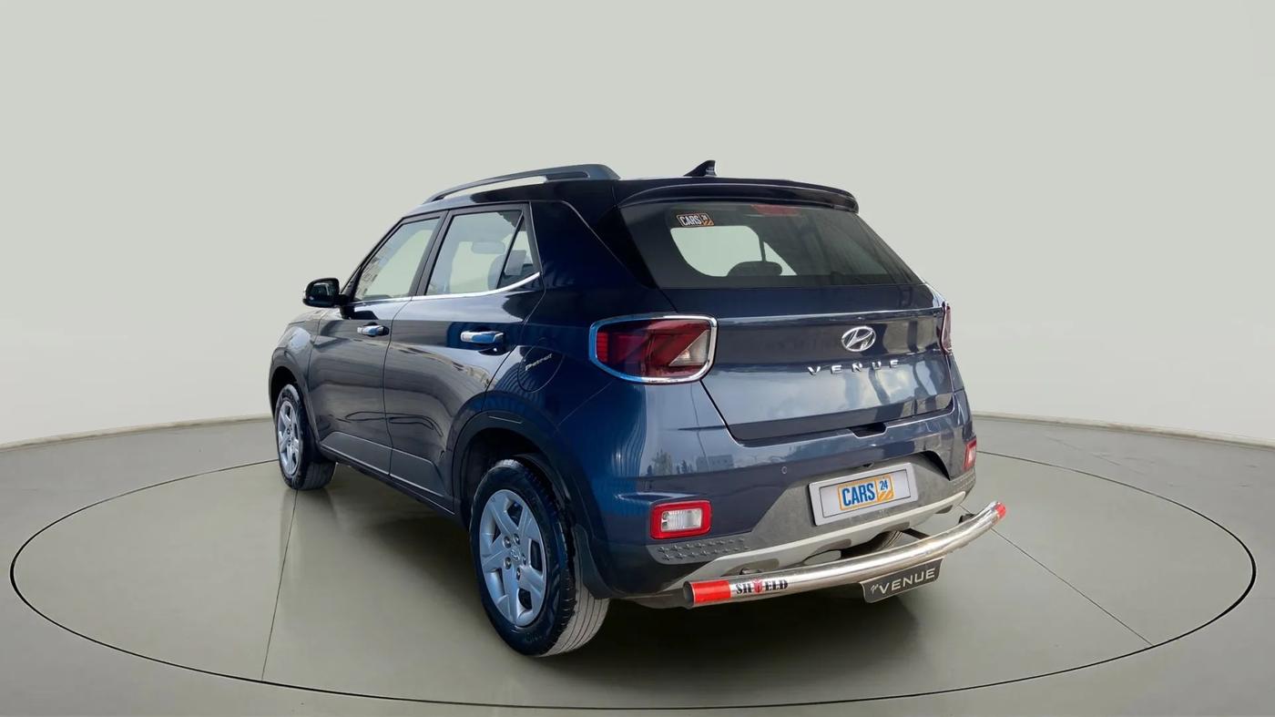 2020 Hyundai VENUE S+ 1.2, Petrol, Manual, 44,438 km, Left Back Diagonal