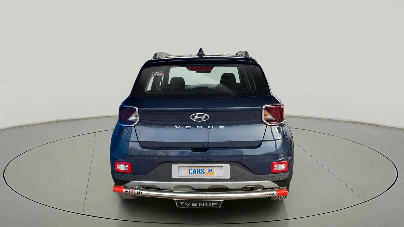 2020 Hyundai VENUE S+ 1.2, Petrol, Manual, 44,438 km, Back/Rear