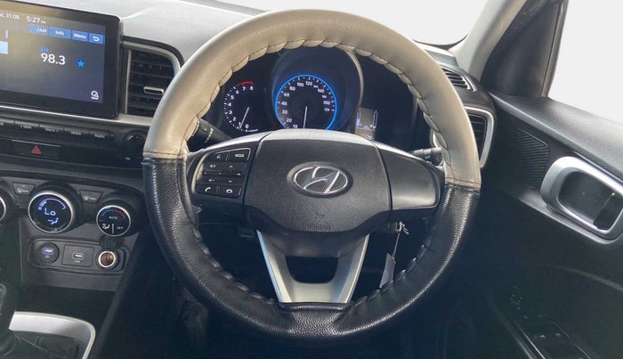 2020 Hyundai VENUE S+ 1.2, Petrol, Manual, 44,438 km, Steering Wheel Close Up