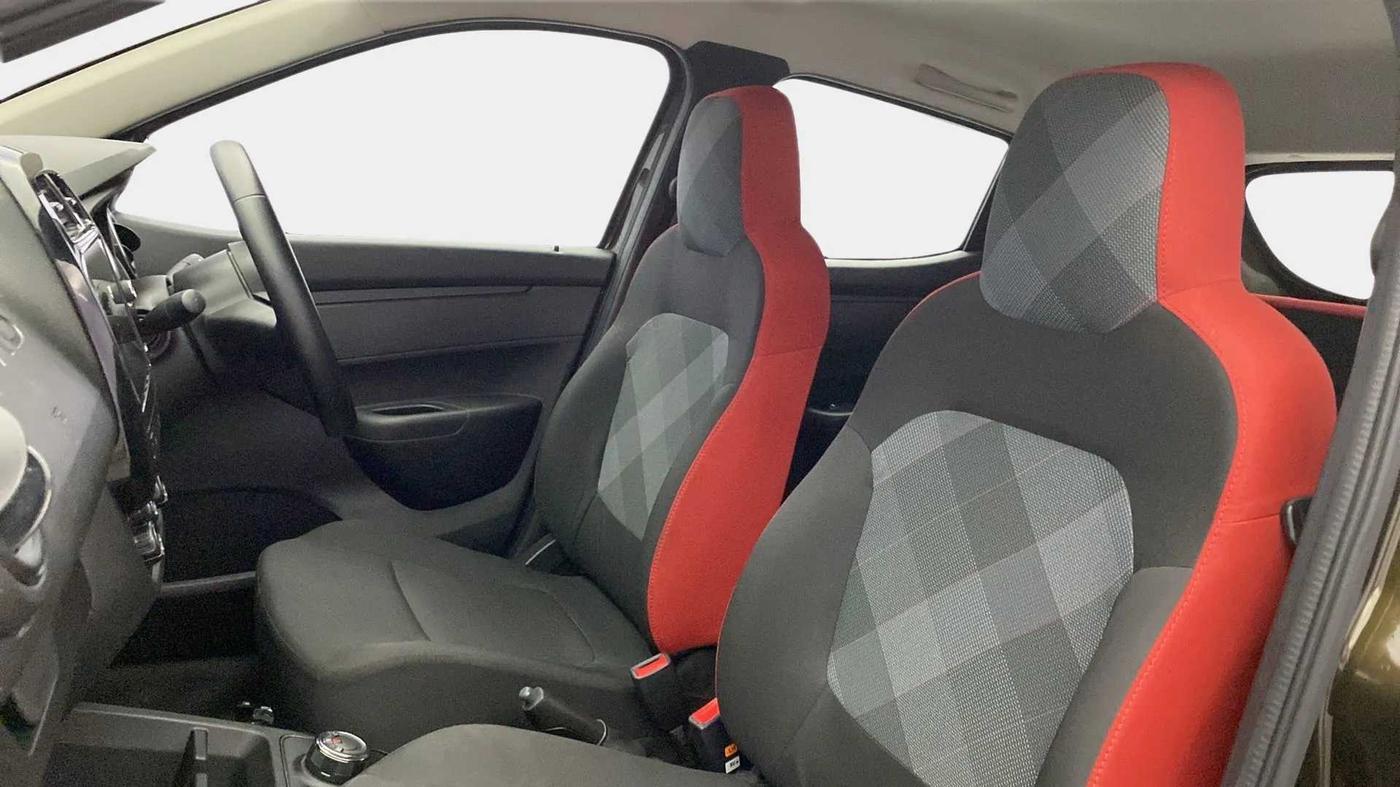 2022 Renault Kwid RXT 1.0 AMT (O), Petrol, Automatic, 7,603 km, Right Side Front Door Cabin