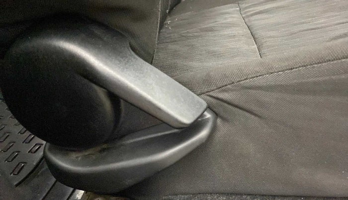 2016 Maruti Baleno DELTA PETROL 1.2, CNG, Manual, 1,04,843 km, Driver Side Adjustment Panel