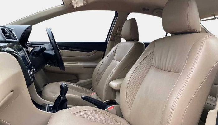 2016 Maruti Ciaz ZDI+ SHVS, Diesel, Manual, 57,061 km, Right Side Front Door Cabin