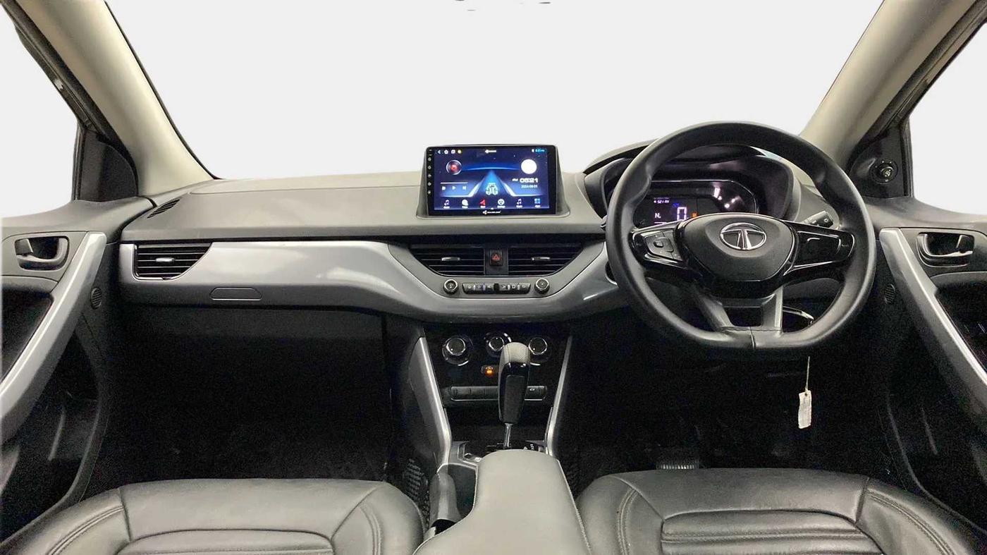 2022 Tata NEXON XMA SUNROOF DIESEL, Diesel, Automatic, 27,974 km, Dashboard