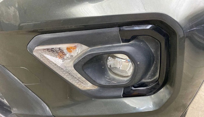 2022 Tata NEXON XMA SUNROOF DIESEL, Diesel, Automatic, 27,974 km, Left fog light - Not working