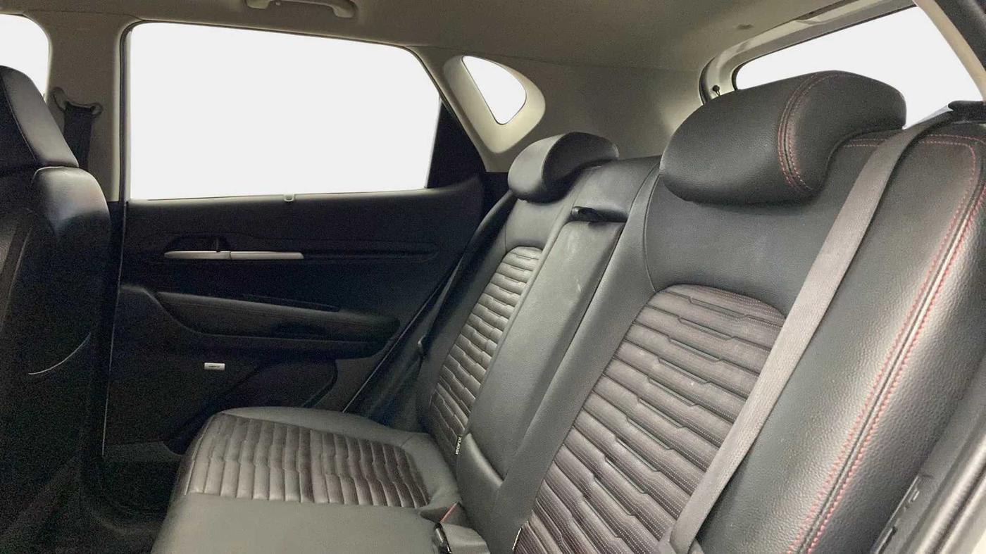 2022 KIA SONET GTX PLUS 1.5 AT, Diesel, Automatic, 44,334 km, Right Side Rear Door Cabin