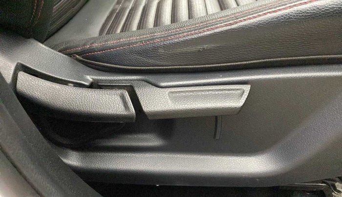 2022 KIA SONET GTX PLUS 1.5 AT, Diesel, Automatic, 44,334 km, Driver Side Adjustment Panel