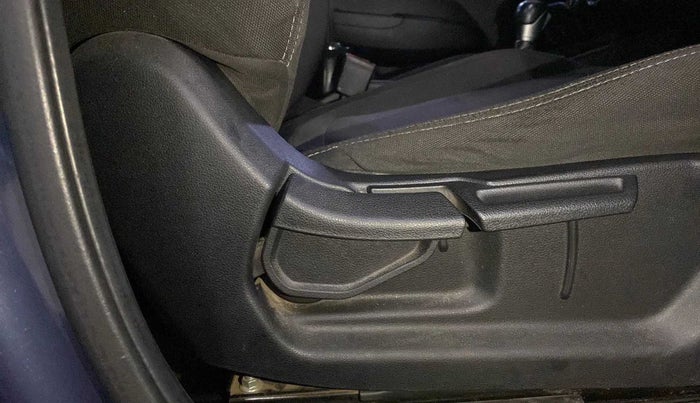 2019 Hyundai VENUE SX PLUS 1.0 TURBO DCT, Petrol, Automatic, 27,995 km, Driver Side Adjustment Panel