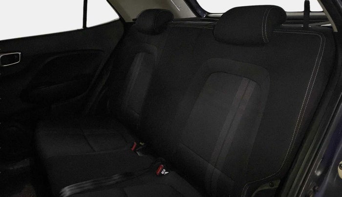 2019 Hyundai VENUE SX PLUS 1.0 TURBO DCT, Petrol, Automatic, 27,995 km, Right Side Rear Door Cabin