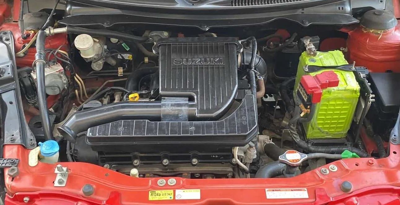 2016 Maruti Swift VXI O, Petrol, Manual, 14,318 km, Open Bonet