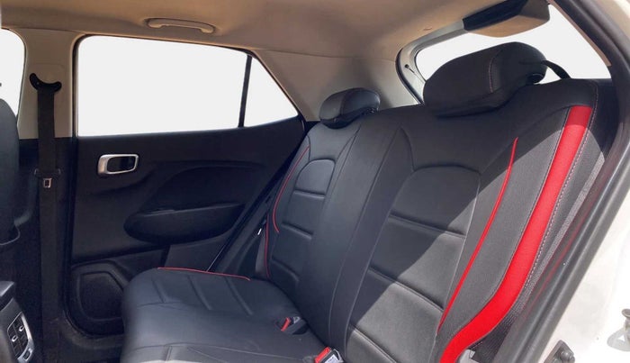 2021 Hyundai VENUE SX PLUS 1.0 TURBO DCT, Petrol, Automatic, 35,612 km, Right Side Rear Door Cabin