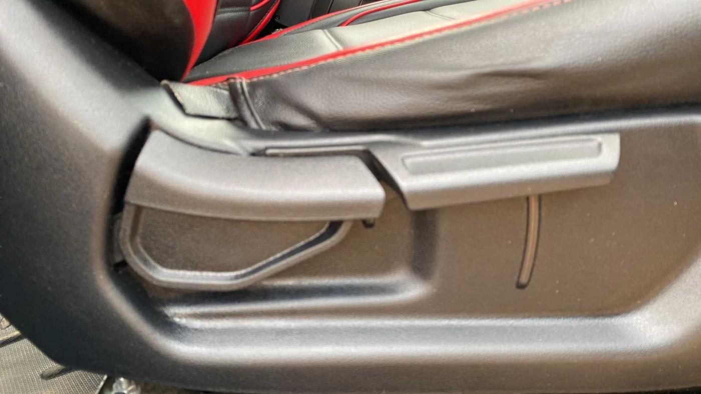 2021 Hyundai VENUE SX PLUS 1.0 TURBO DCT, Petrol, Automatic, 35,612 km, Driver Side Adjustment Panel