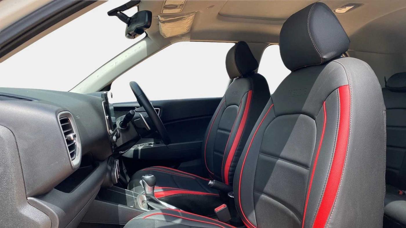 2021 Hyundai VENUE SX PLUS 1.0 TURBO DCT, Petrol, Automatic, 35,612 km, Right Side Front Door Cabin