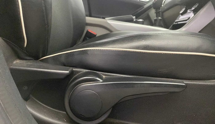 2019 Tata NEXON XZ PETROL, Petrol, Manual, 65,481 km, Driver Side Adjustment Panel