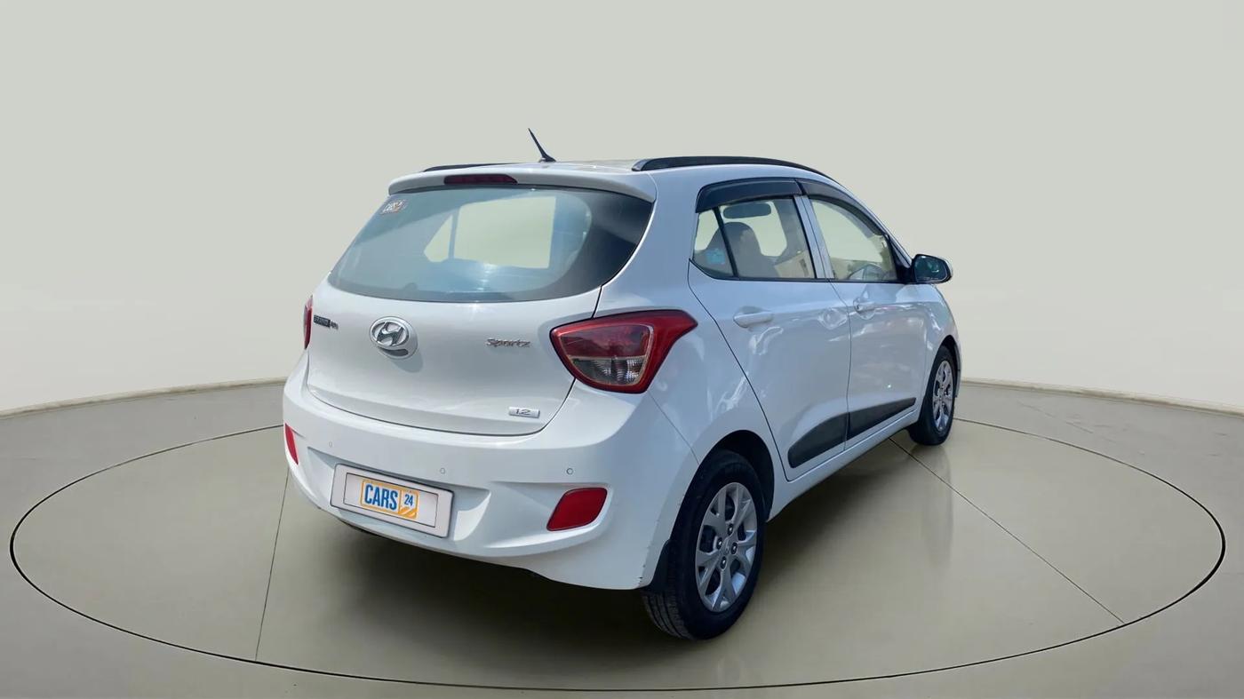 2015 Hyundai Grand i10 SPORTZ 1.2 KAPPA VTVT, Petrol, Manual, 63,198 km, Right Back Diagonal