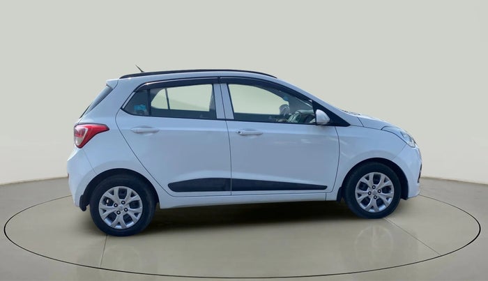 2015 Hyundai Grand i10 SPORTZ 1.2 KAPPA VTVT, Petrol, Manual, 63,198 km, Right Side View