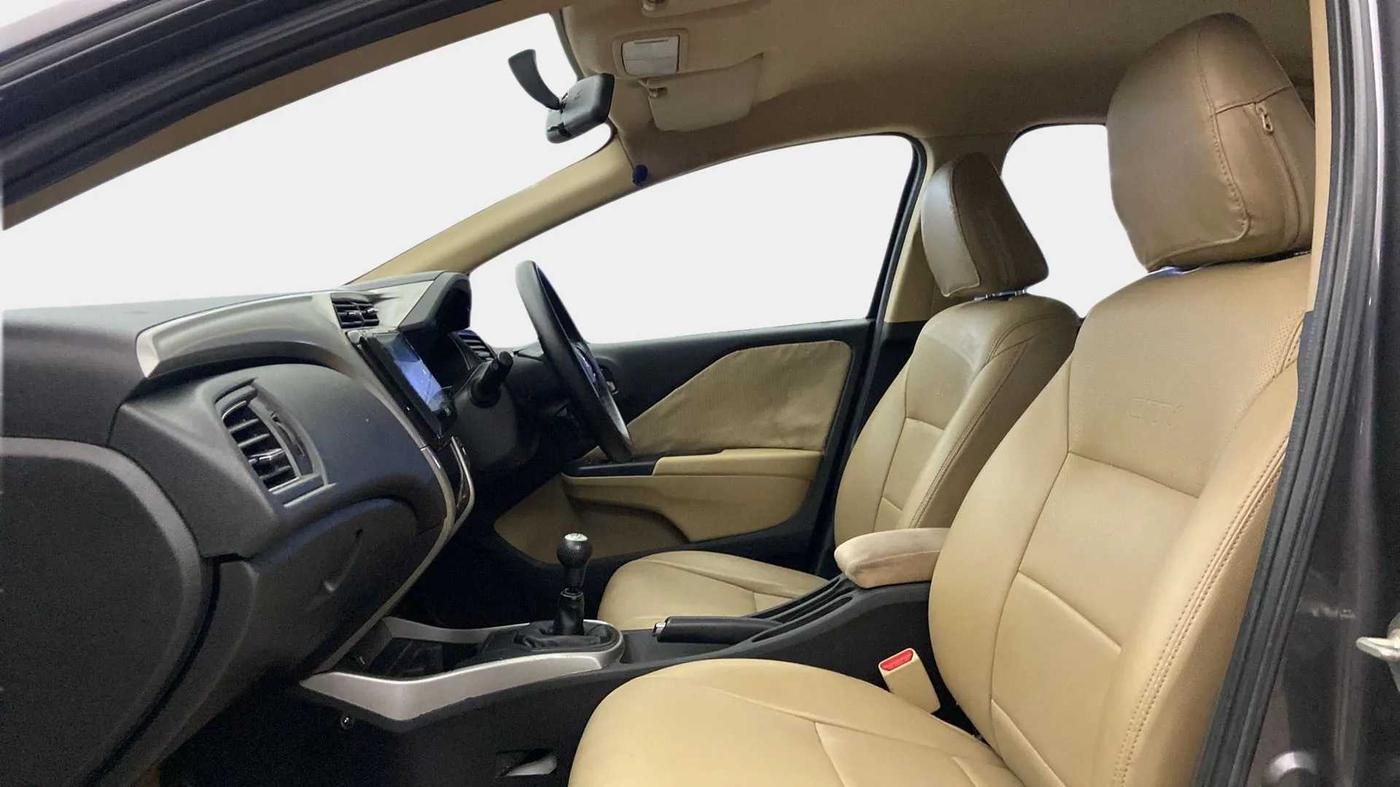 2018 Honda City 1.5L I-VTEC V MT, Petrol, Manual, 42,699 km, Right Side Front Door Cabin