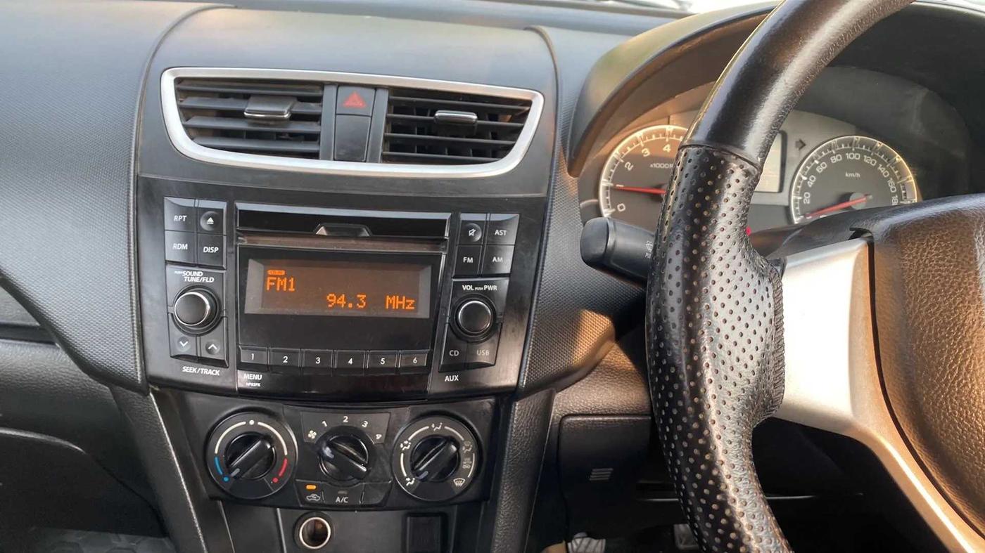 2016 Maruti Swift VXI, Petrol, Manual, 46,564 km, Air Conditioner