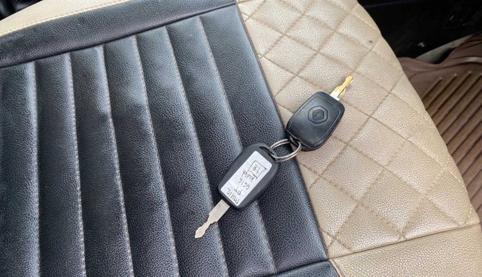 2017 Renault Kwid RXT 0.8, Petrol, Manual, 74,750 km, Key Close Up