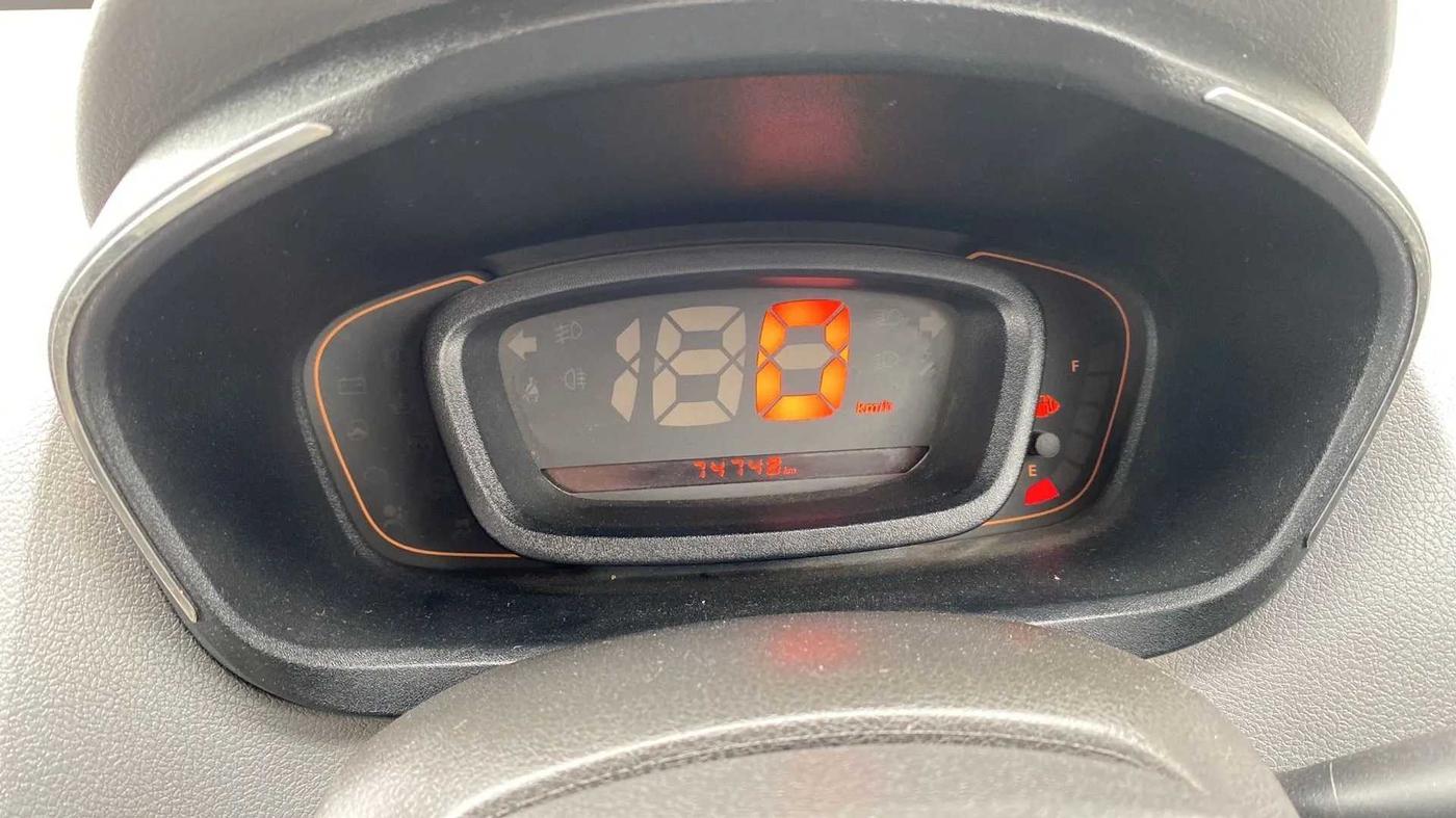 2017 Renault Kwid RXT 0.8, Petrol, Manual, 74,750 km, Odometer Image