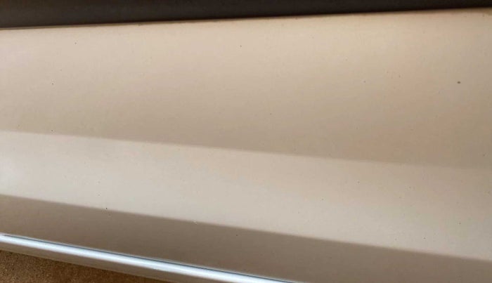 2013 Maruti Ertiga VXI, Petrol, Manual, 83,166 km, Driver-side door - Minor scratches