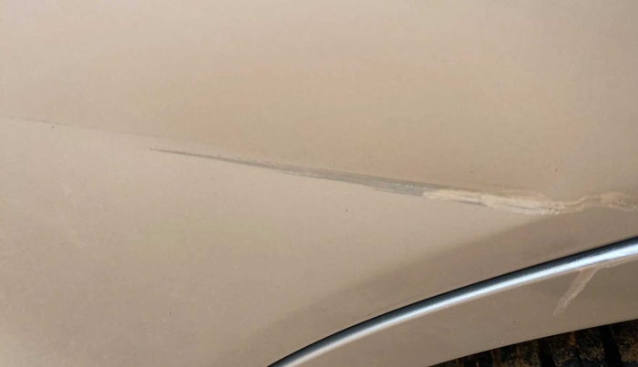 2013 Maruti Ertiga VXI, Petrol, Manual, 83,166 km, Rear left door - Minor scratches