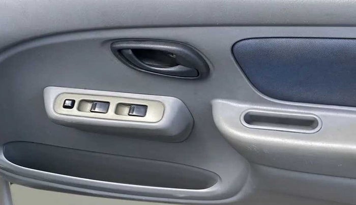 2014 Maruti Alto K10 VXI, Petrol, Manual, 82,508 km, Driver Side Door Panels Control