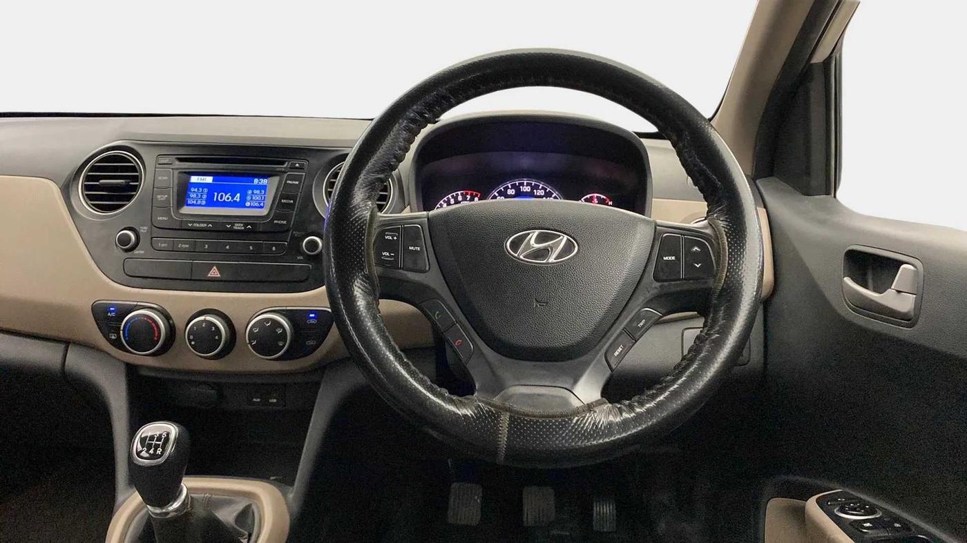 2013 Hyundai Grand i10 ASTA 1.2 KAPPA VTVT, CNG, Manual, 35,251 km, Steering Wheel Close Up