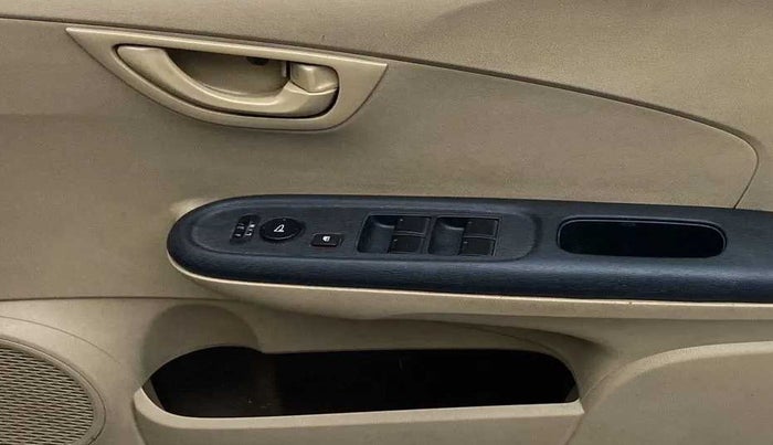 2014 Honda Brio S MT, Petrol, Manual, 69,598 km, Driver Side Door Panels Control