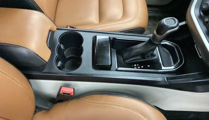 2022 Tata Safari XMA, Diesel, Automatic, 52,771 km, Gear Lever