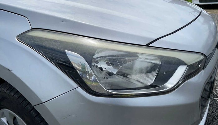2016 Hyundai Elite i20 MAGNA 1.2, Petrol, Manual, 75,119 km, Right headlight - Minor scratches