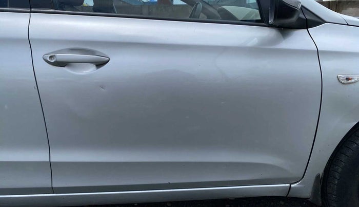 2016 Hyundai Elite i20 MAGNA 1.2, Petrol, Manual, 75,119 km, Driver-side door - Slightly dented