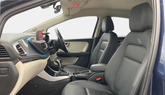 2022 Tata ALTROZ XZA PLUS, Petrol, Automatic, 15,833 km, Right Side Front Door Cabin