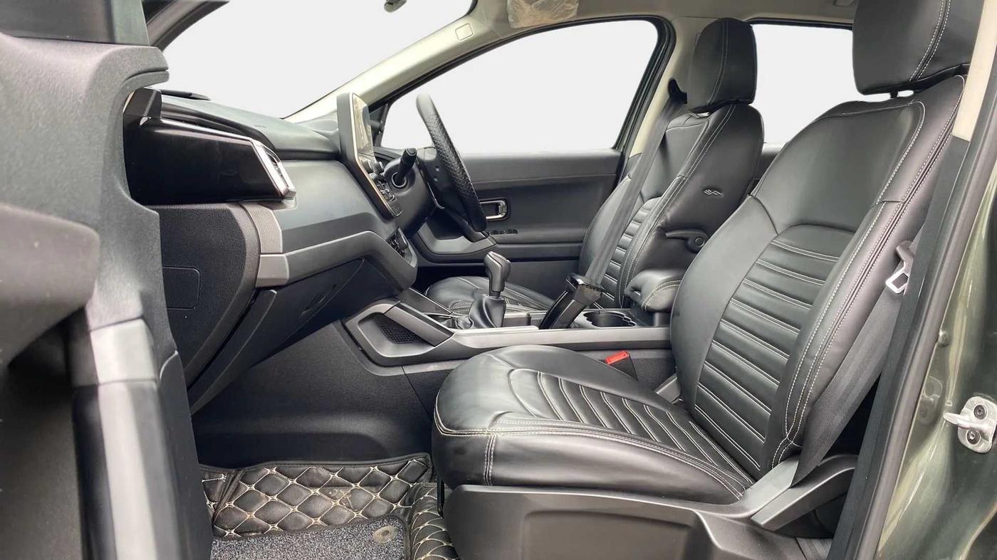 2021 Tata Harrier XT PLUS CAMO, Diesel, Manual, 25,010 km, Right Side Front Door Cabin