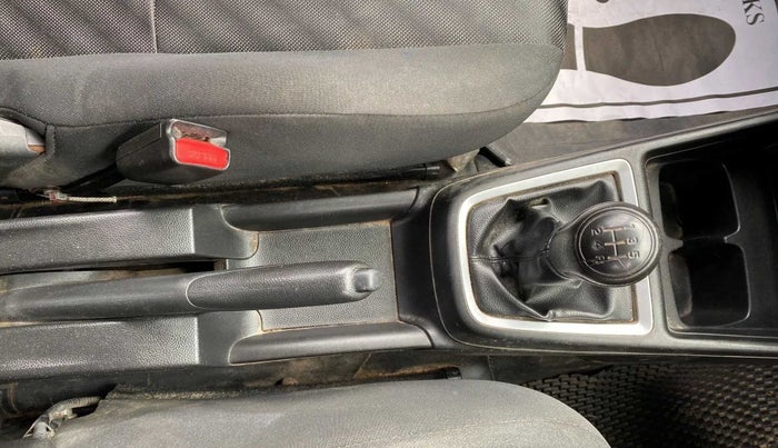2018 Maruti Swift LXI, Petrol, Manual, 78,397 km, Gear Lever