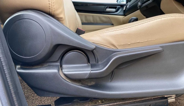 2018 Honda Amaze 1.5L I-DTEC V CVT, Diesel, Automatic, 97,932 km, Driver Side Adjustment Panel