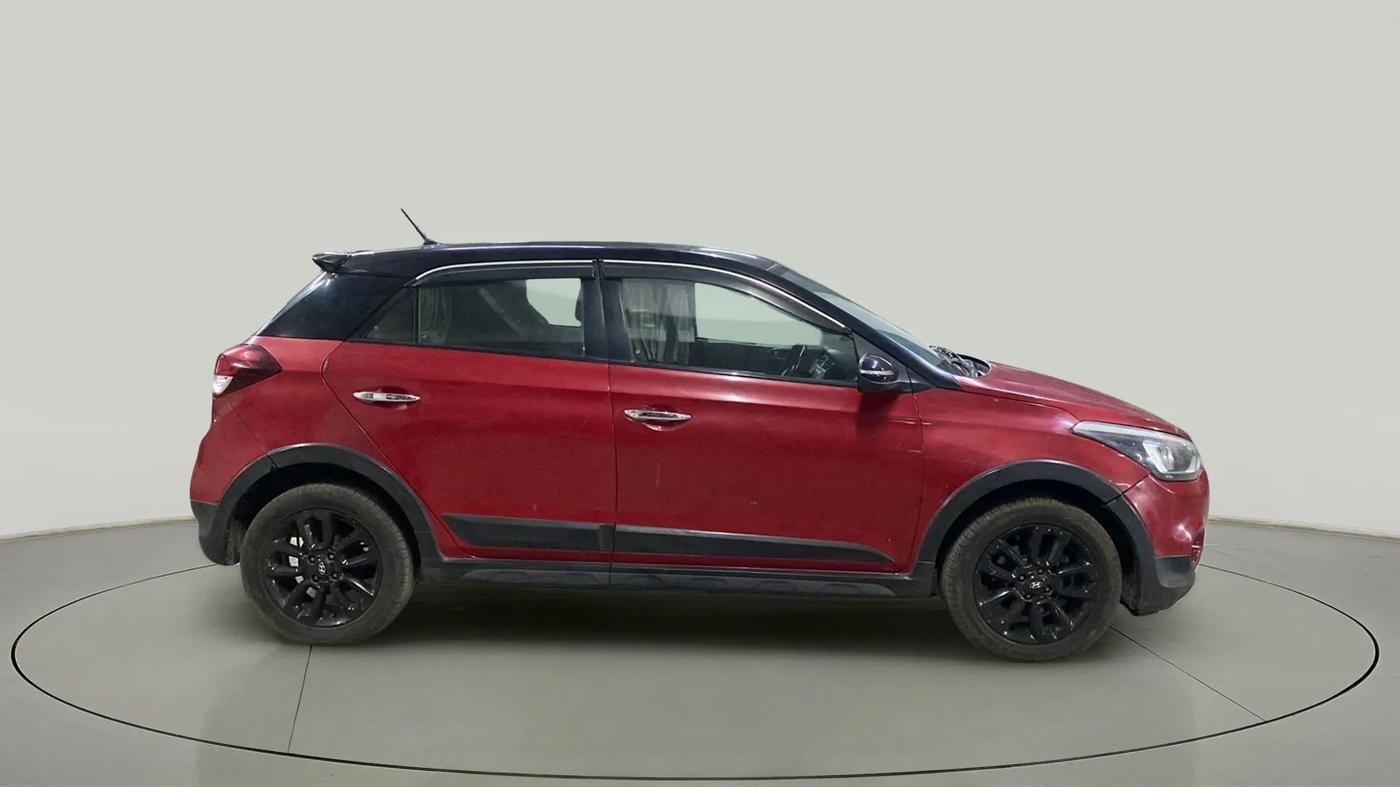 2015 Hyundai i20 Active 1.4 SX, Diesel, Manual, 73,755 km, Right Side View