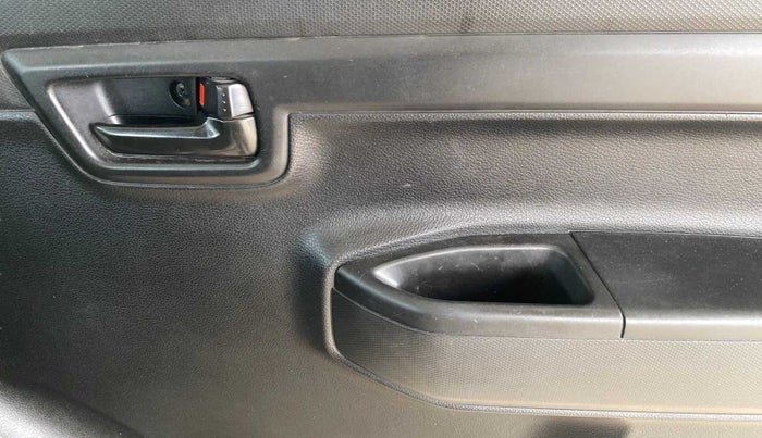 2021 Maruti S PRESSO VXI AMT, Petrol, Automatic, 23,502 km, Driver Side Door Panels Control