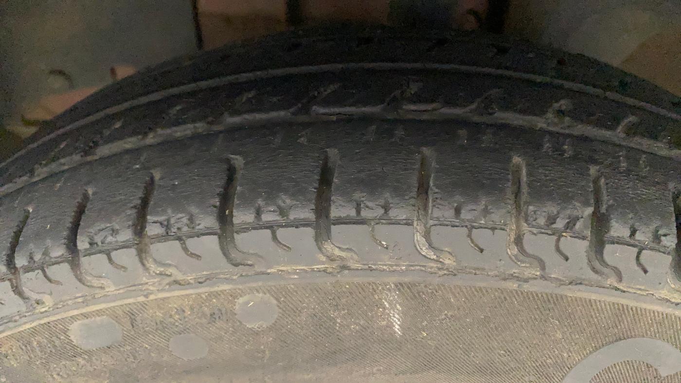 2019 Renault Kwid RXT 1.0 (O), Petrol, Manual, 57,770 km, Left Front Tyre Tread