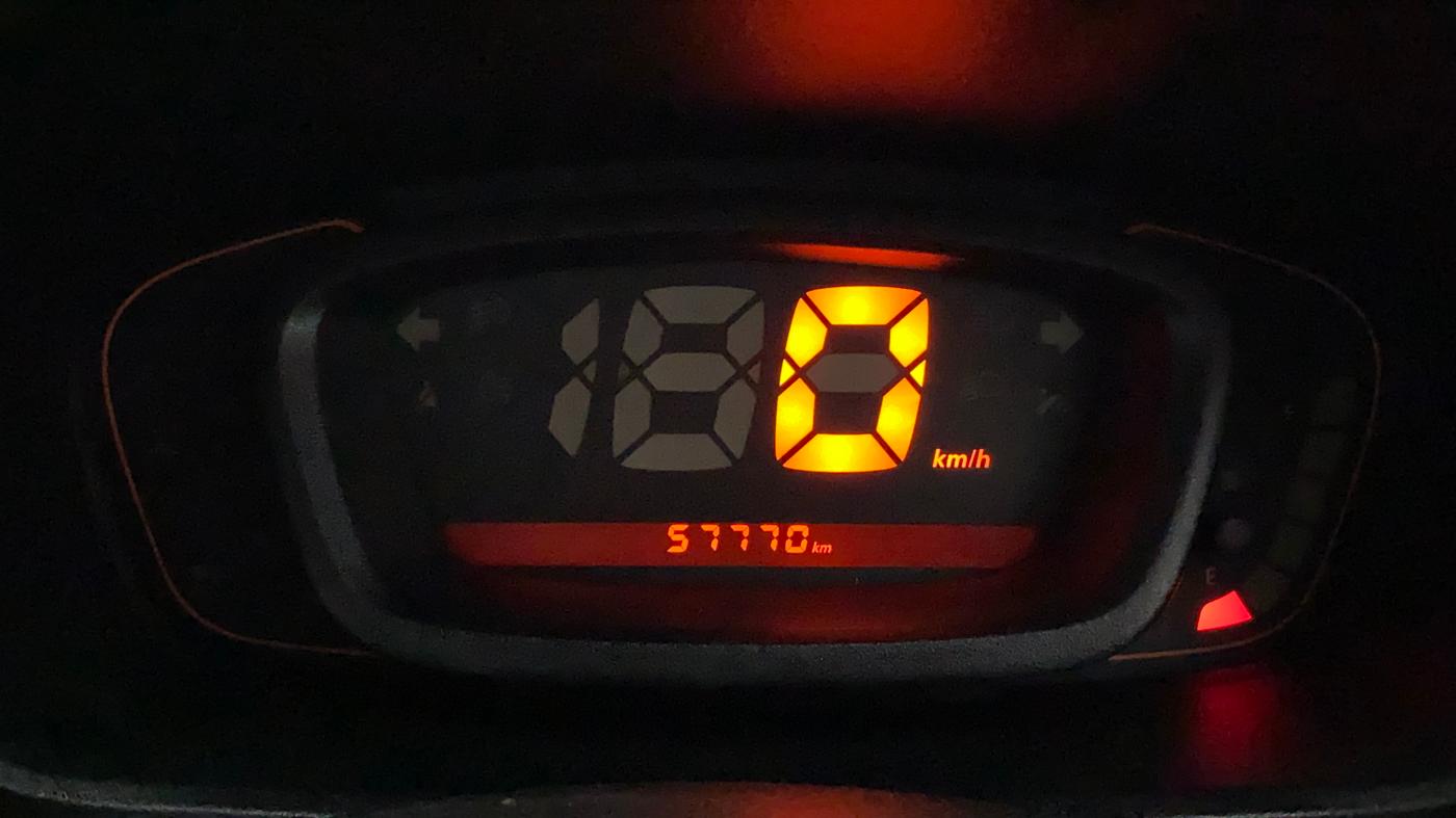 2019 Renault Kwid RXT 1.0 (O), Petrol, Manual, 57,770 km, Odometer Image