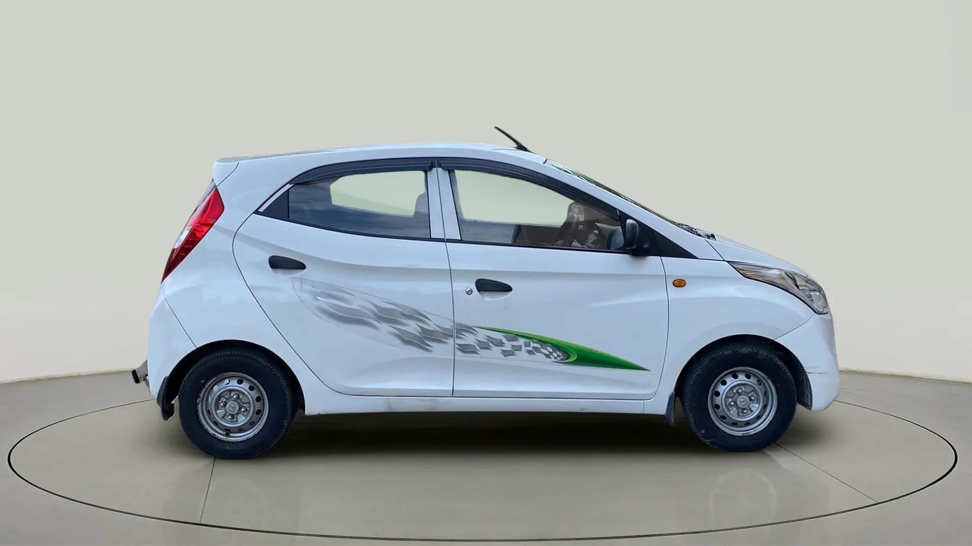 2015 Hyundai Eon D-LITE+, Petrol, Manual, 16,825 km, Right Side View