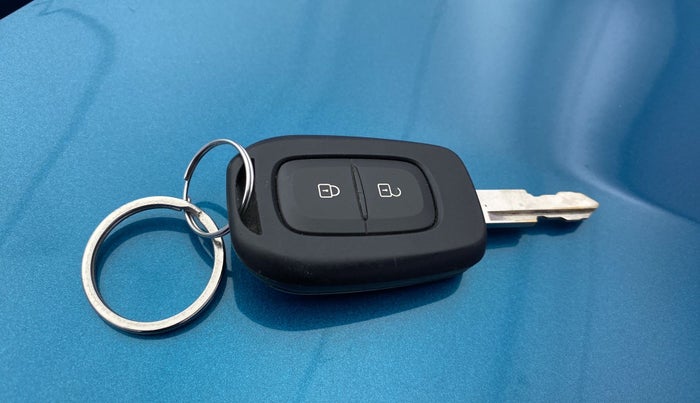2021 Renault Kwid RXT 1.0 (O), Petrol, Manual, 18,721 km, Key Close Up