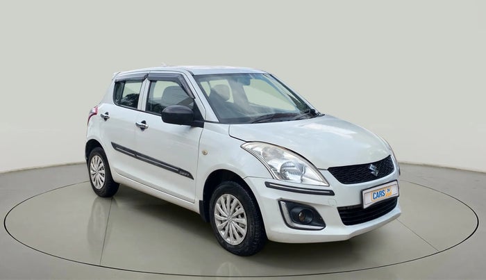 2017 Maruti Swift LXI (O), Petrol, Manual, 1,22,959 km, Right Front Diagonal