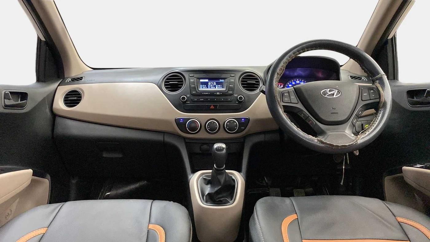 2018 Hyundai Xcent E+, CNG, Manual, 1,03,921 km, Dashboard