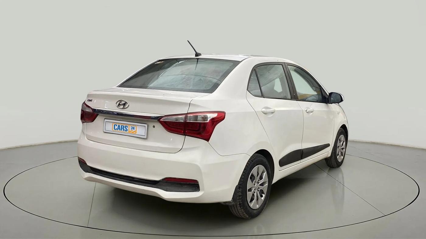 2018 Hyundai Xcent E+, CNG, Manual, 1,03,921 km, Right Back Diagonal