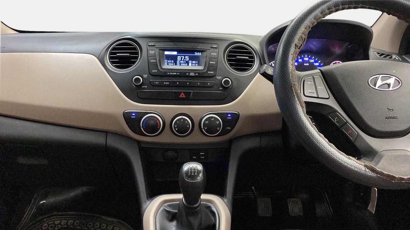 2018 Hyundai Xcent E+, CNG, Manual, 1,03,921 km, Air Conditioner